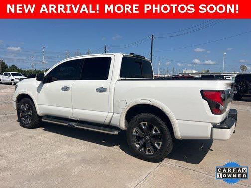 2023 Nissan Titan Platinum Reserve