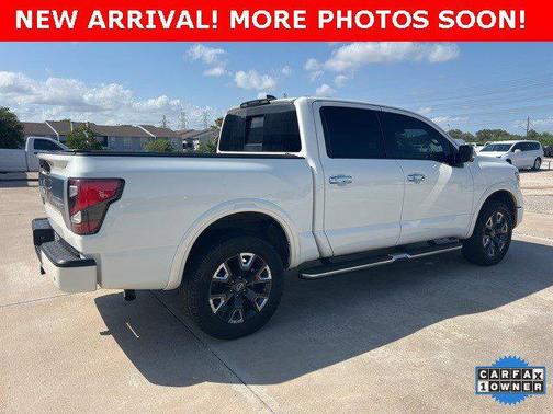 2023 Nissan Titan Platinum Reserve