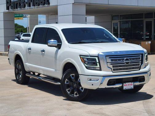 2023 Nissan Titan Platinum Reserve
