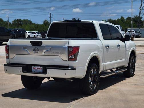 2023 Nissan Titan Platinum Reserve