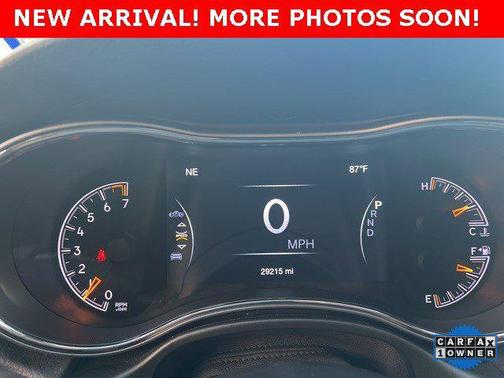 2022 Jeep Grand Cherokee Laredo