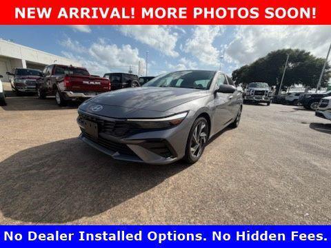 Fluid Metal 2024 Hyundai ELANTRA Limited