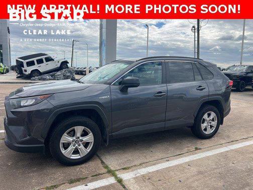 2020 Toyota RAV4 Hybrid LE