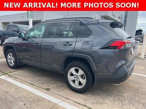 2020 Toyota RAV4 Hybrid LE