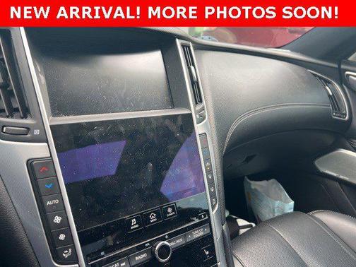 2017 INFINITI Q60 2.0t Premium