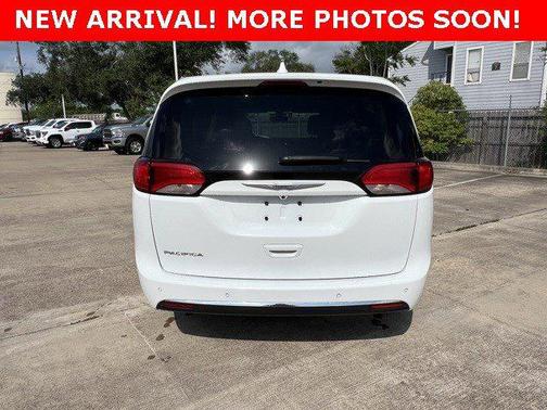 2020 Chrysler Pacifica Touring