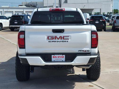 2024 GMC Canyon AT4X
