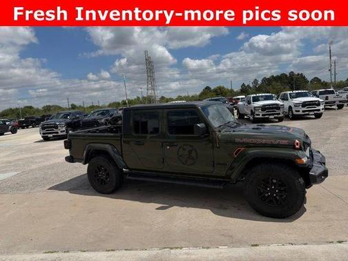 Sarge Green Clearcoat 2022 Jeep Gladiator Altitude