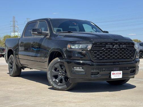 Diamond Black Crystal Pearlcoat 2026 RAM 1500 Lone Star