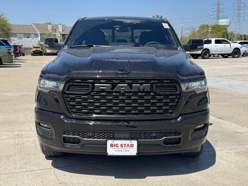 Diamond Black Crystal Pearlcoat 2026 RAM 1500 Lone Star