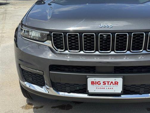 Baltic Gray Metallic Clearcoat 2023 Jeep Grand Cherokee L Limited