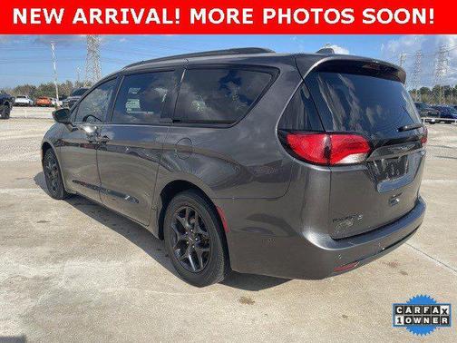 2018 Chrysler Pacifica Touring-L Plus