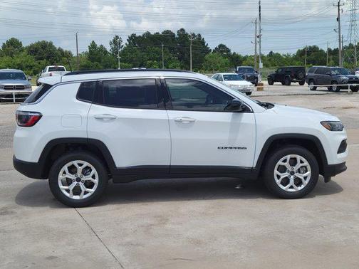 2025 Jeep Compass Latitude
