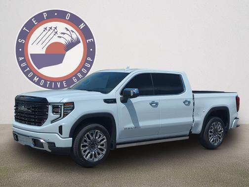 Glacier White Tricoat 2026 GMC Sierra 1500 Denali Ultimate