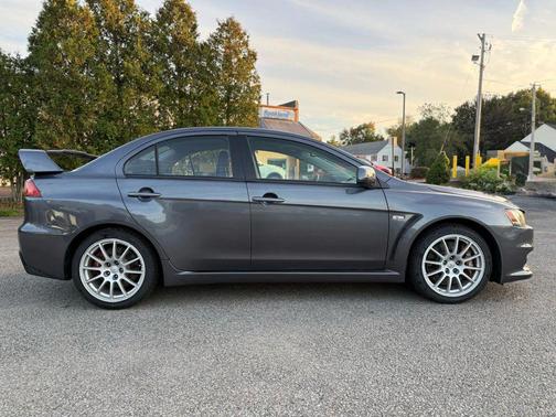 Gray 2008 Mitsubishi Lancer Evolution GSR