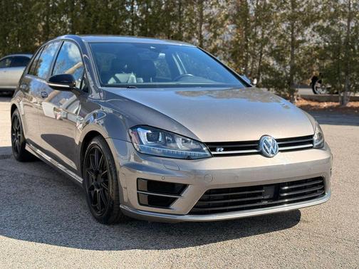 2017 Volkswagen Golf R Base