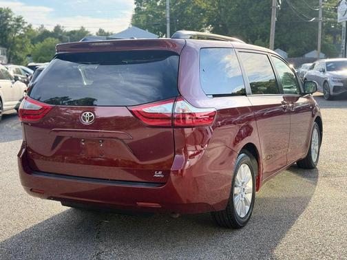 Red 2016 Toyota Sienna LE