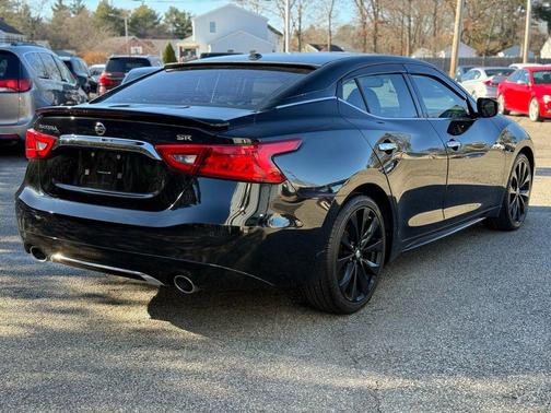 Super Black 2017 Nissan Maxima 3.5 SR