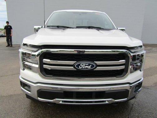 Star White 2025 Ford F-150 Lariat