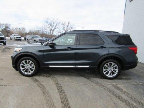 2024 Ford Explorer XLT