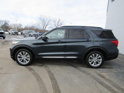 2024 Ford Explorer XLT