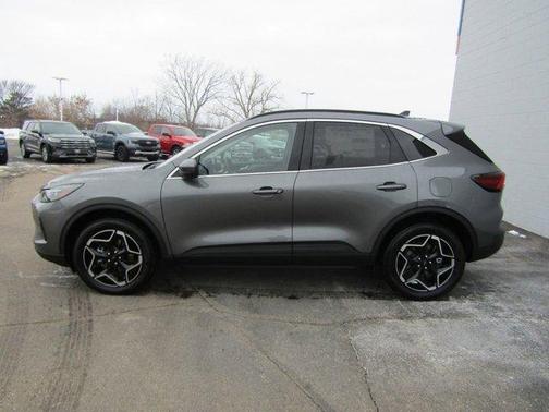 2026 Ford Escape Platinum