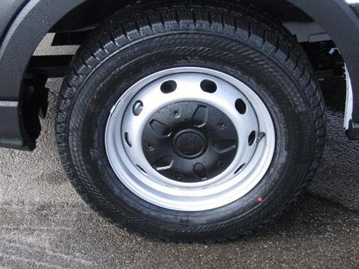 2025 Ford Transit-250 148 WB Medium Roof Cargo
