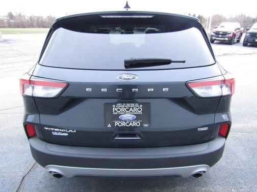 2022 Ford Escape PHEV Titanium