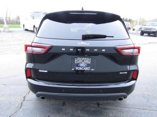 2023 Ford Escape ST-Line Elite