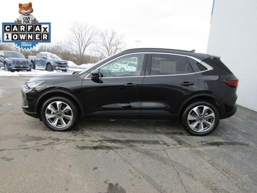 2025 Ford Escape Platinum