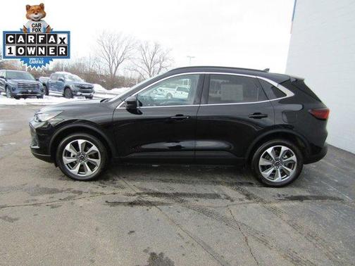 2025 Ford Escape Platinum