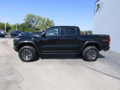 Black 2023 Chevrolet Colorado ZR2