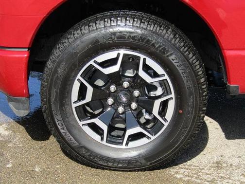 2023 Ford F-150 Lightning XLT