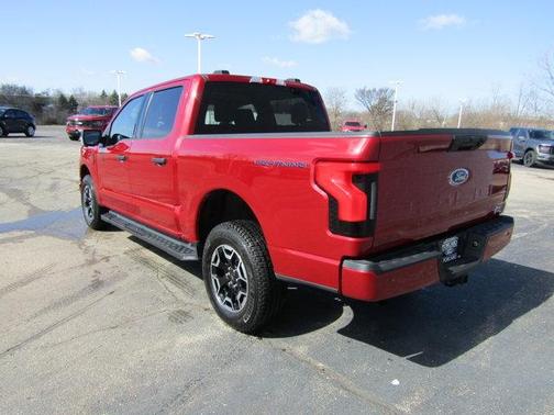 2023 Ford F-150 Lightning XLT