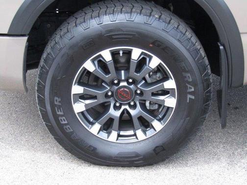 2024 Nissan Titan PRO-4X