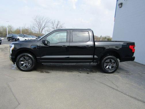 2025 Ford F-150 Lightning Flash