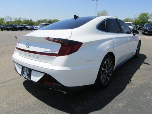 Quartz White 2022 Hyundai SONATA Limited