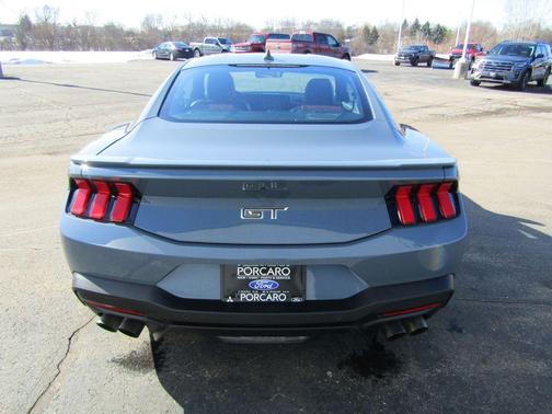 2025 Ford Mustang GT Premium