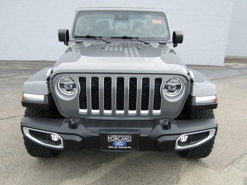 2021 Jeep Gladiator Overland
