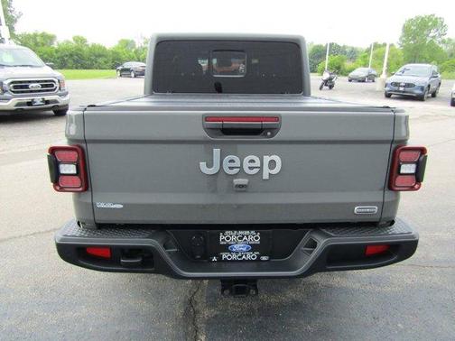 2021 Jeep Gladiator Overland