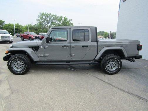 2021 Jeep Gladiator Overland