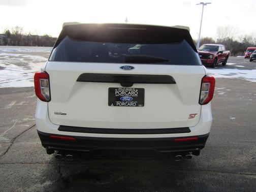 2022 Ford Explorer ST