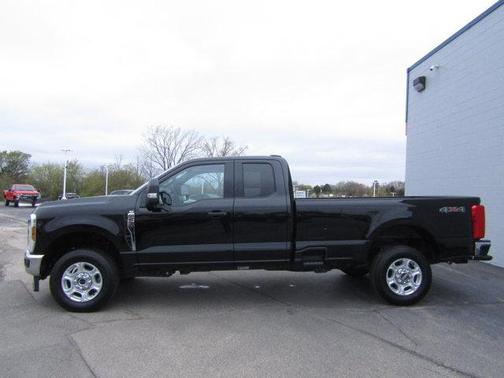 2025 Ford F-250 XLT