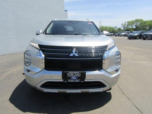 Alloy Silver Metallic 2022 Mitsubishi Outlander SEL