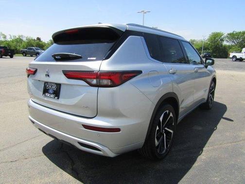 Alloy Silver Metallic 2022 Mitsubishi Outlander SEL