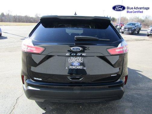 Agate Black Metallic 2024 Ford Edge SE