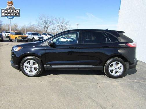 Agate Black Metallic 2024 Ford Edge SE