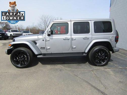 2021 Jeep Wrangler Unlimited Sahara Altitude