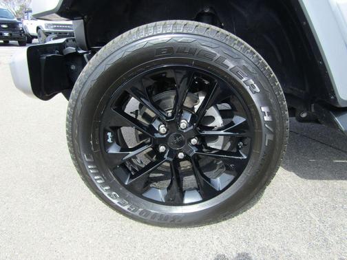 2021 Jeep Wrangler Unlimited Sahara Altitude