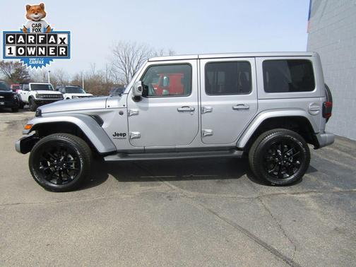 2021 Jeep Wrangler Unlimited Sahara Altitude